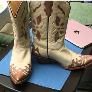 Corral Cowboy Boots
